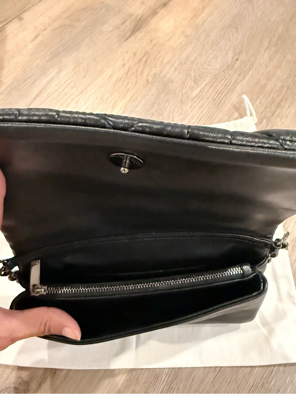 Christian Dior Macrocannage leather bag - Picture 3 of 5